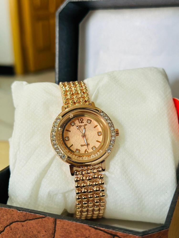 Analogue Watch for Women | Stainless Steel Watch .