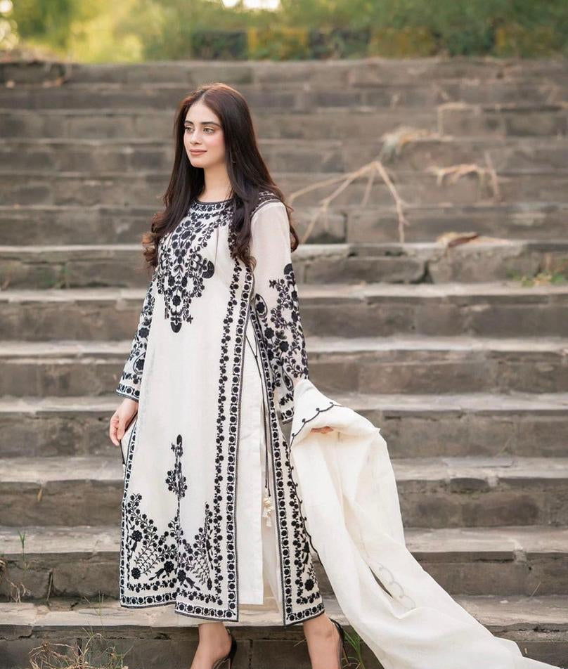 3 Pcs Women's Stitched Organza Embroidered Suit .