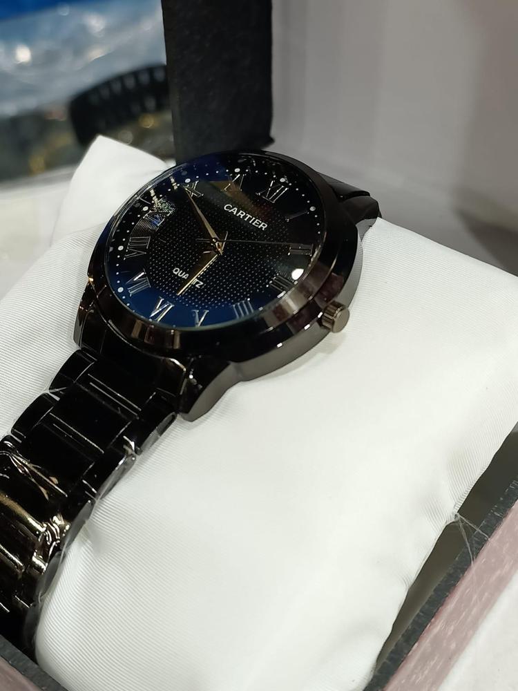 Men’s Stainless Steel Alloy Watch – Sleek Quartz Movement | Water-Resistant .