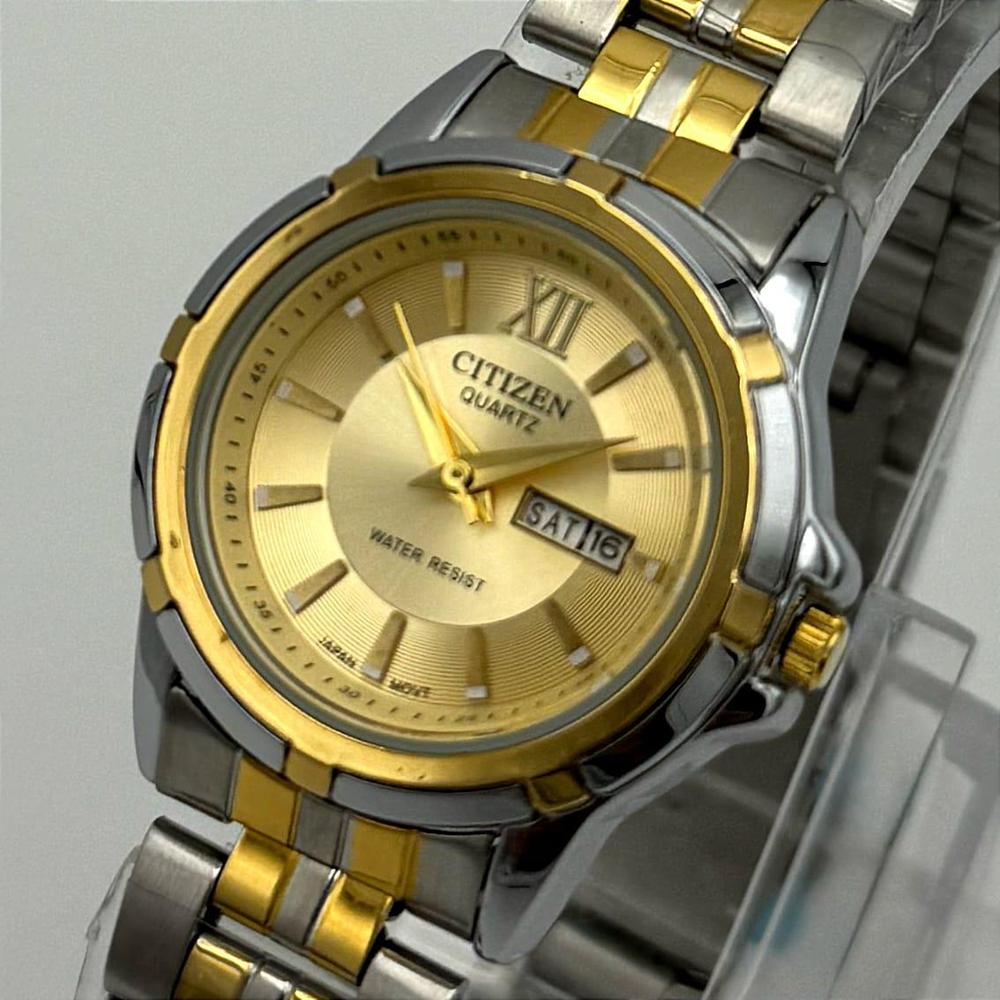 Premium Stainless Steel Men's Watch – Quartz Movement, Water Resistant .