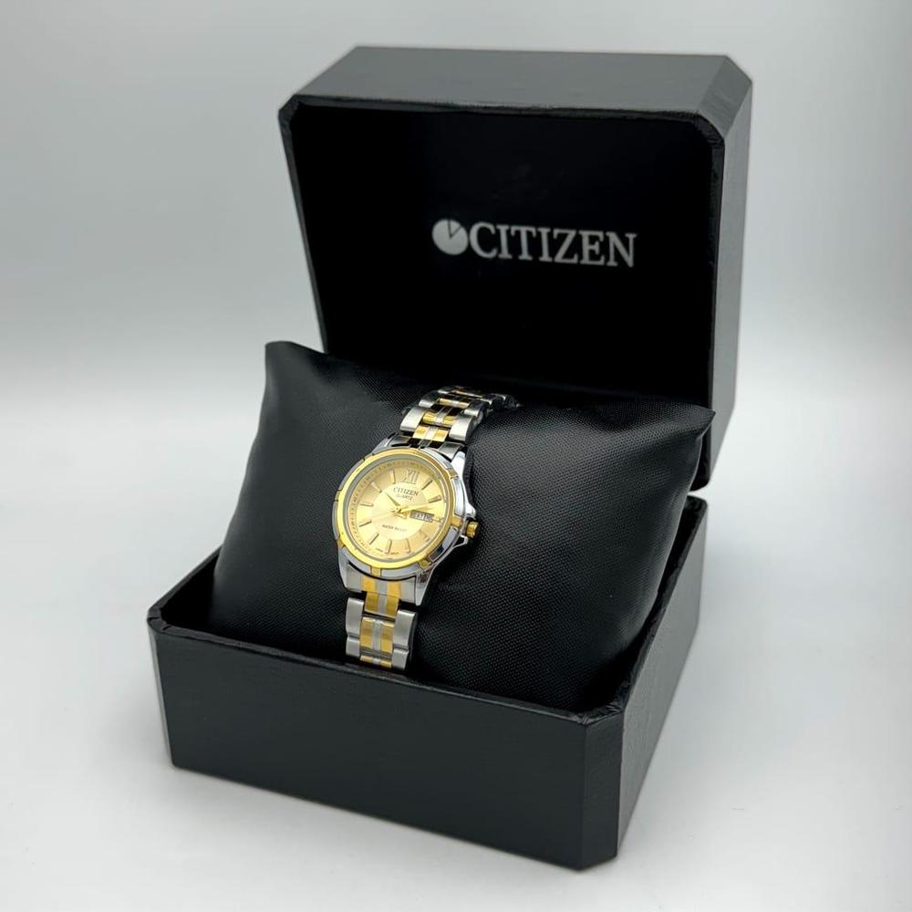 Premium Stainless Steel Men's Watch – Quartz Movement, Water Resistant .