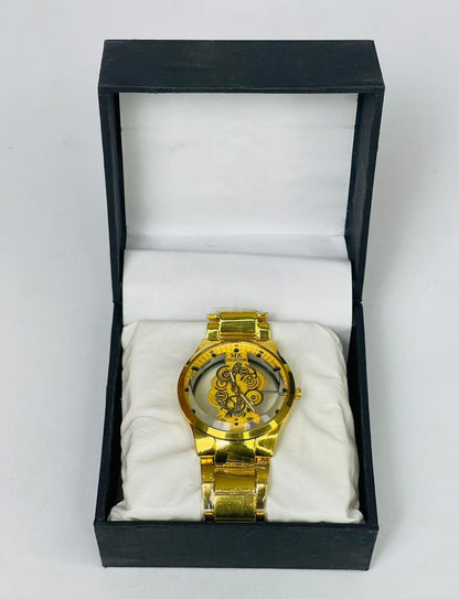 Golden Men's Stainless Steel Analogue Watch – Premium Luxury Timepiece .