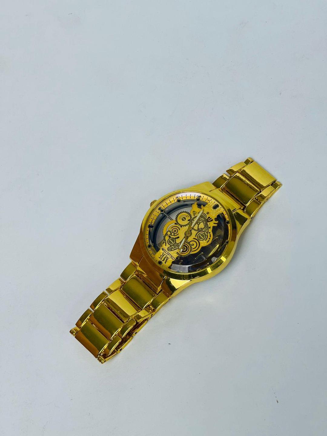 Golden Men's Stainless Steel Analogue Watch – Premium Luxury Timepiece .