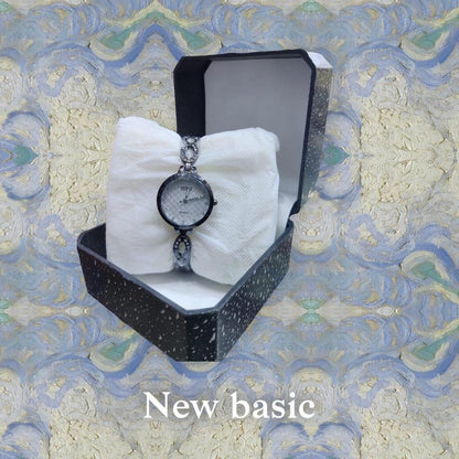 Elegant Grey Women's Bracelet Watch – Stainless Steel Round Dial .