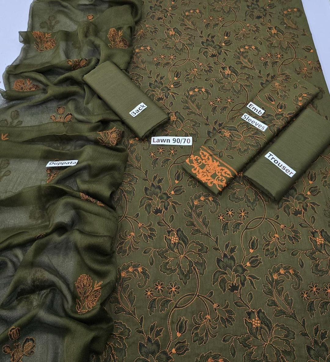 Elegant Green Embroidered Lawn Suit – 3 Piece Unstitched